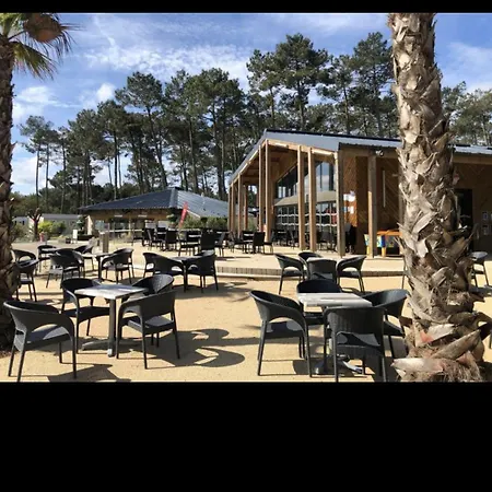 Campsite Les Dunes De Contis Chez Edith Ocean Pins Et Detente Assuree Dans 4 Etoiles *